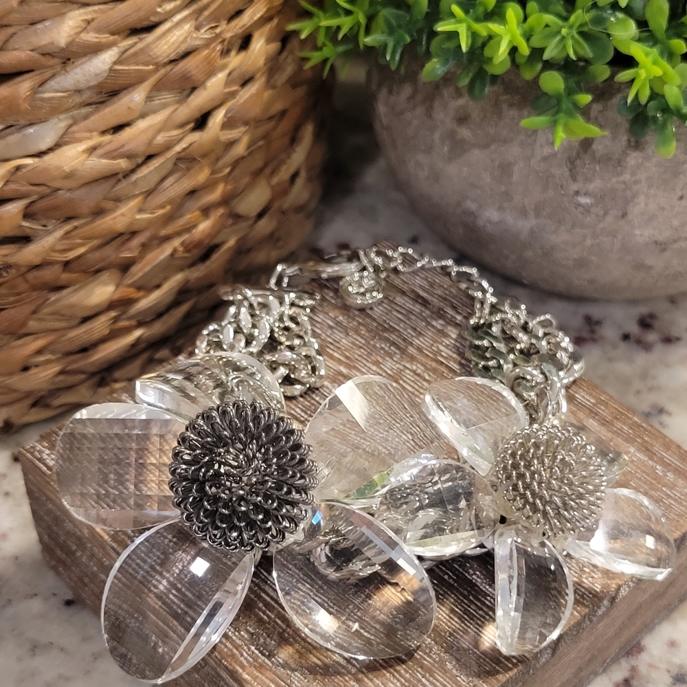 Simply Vera Vera Wang - Silver Bracelet with Clear Floral Design